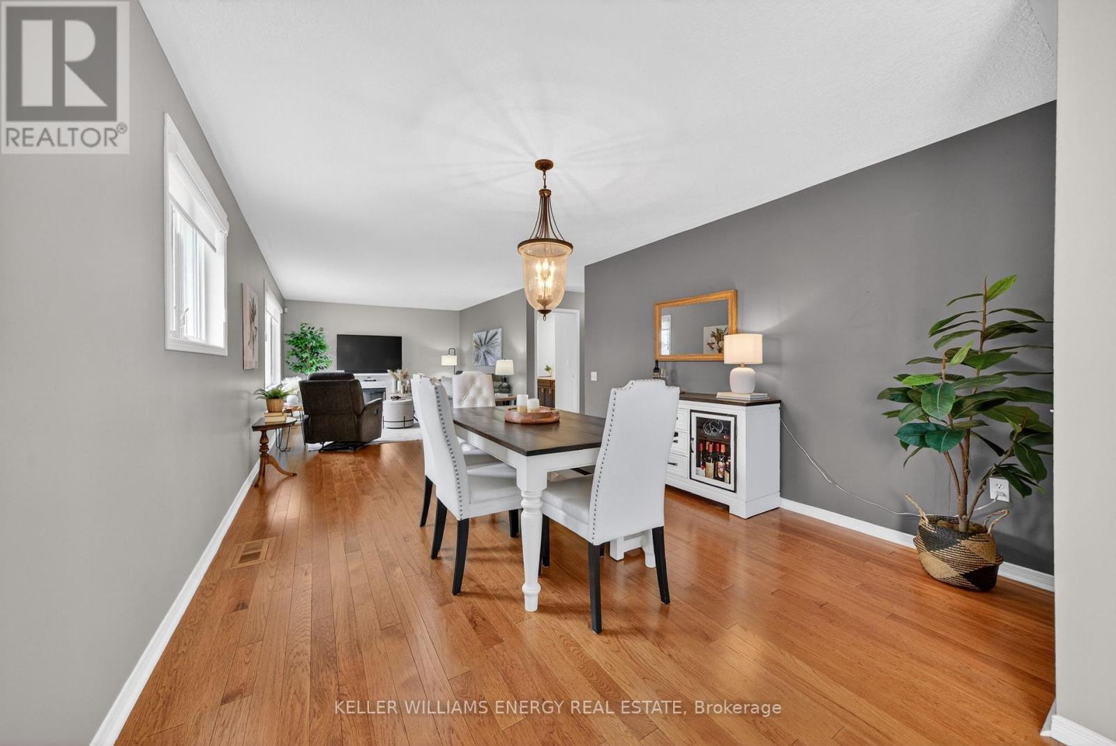 35 CRETNEY DRIVE — photo 15