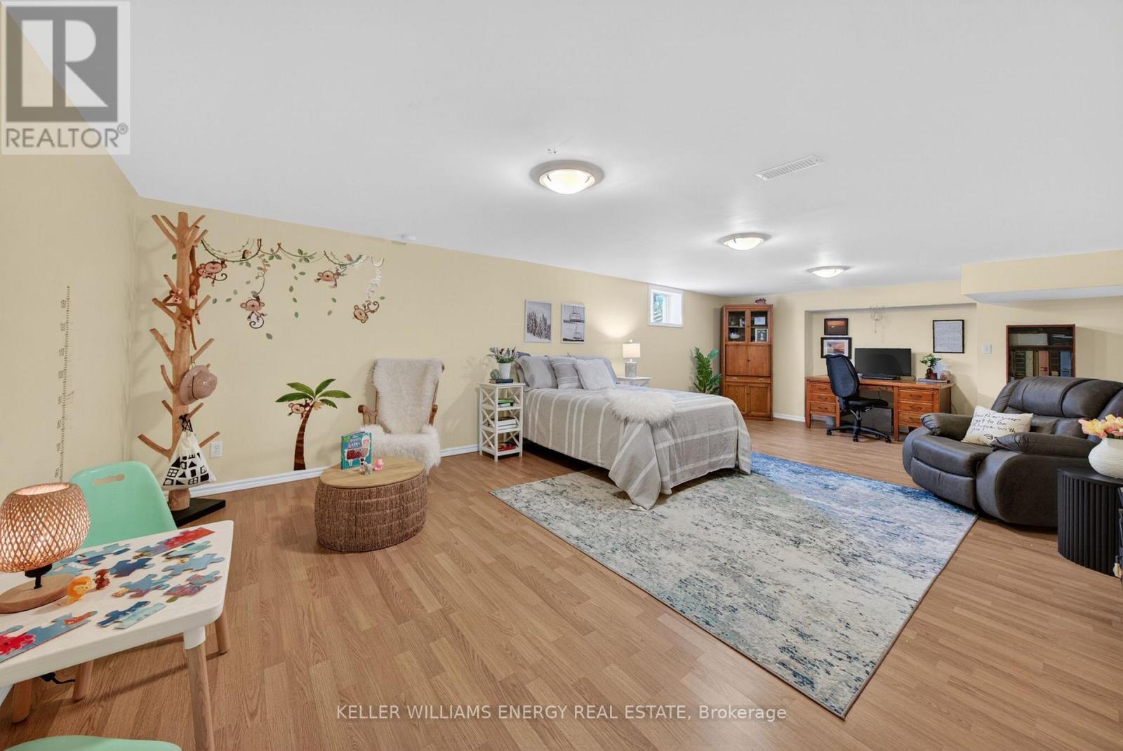 35 CRETNEY DRIVE — photo 21