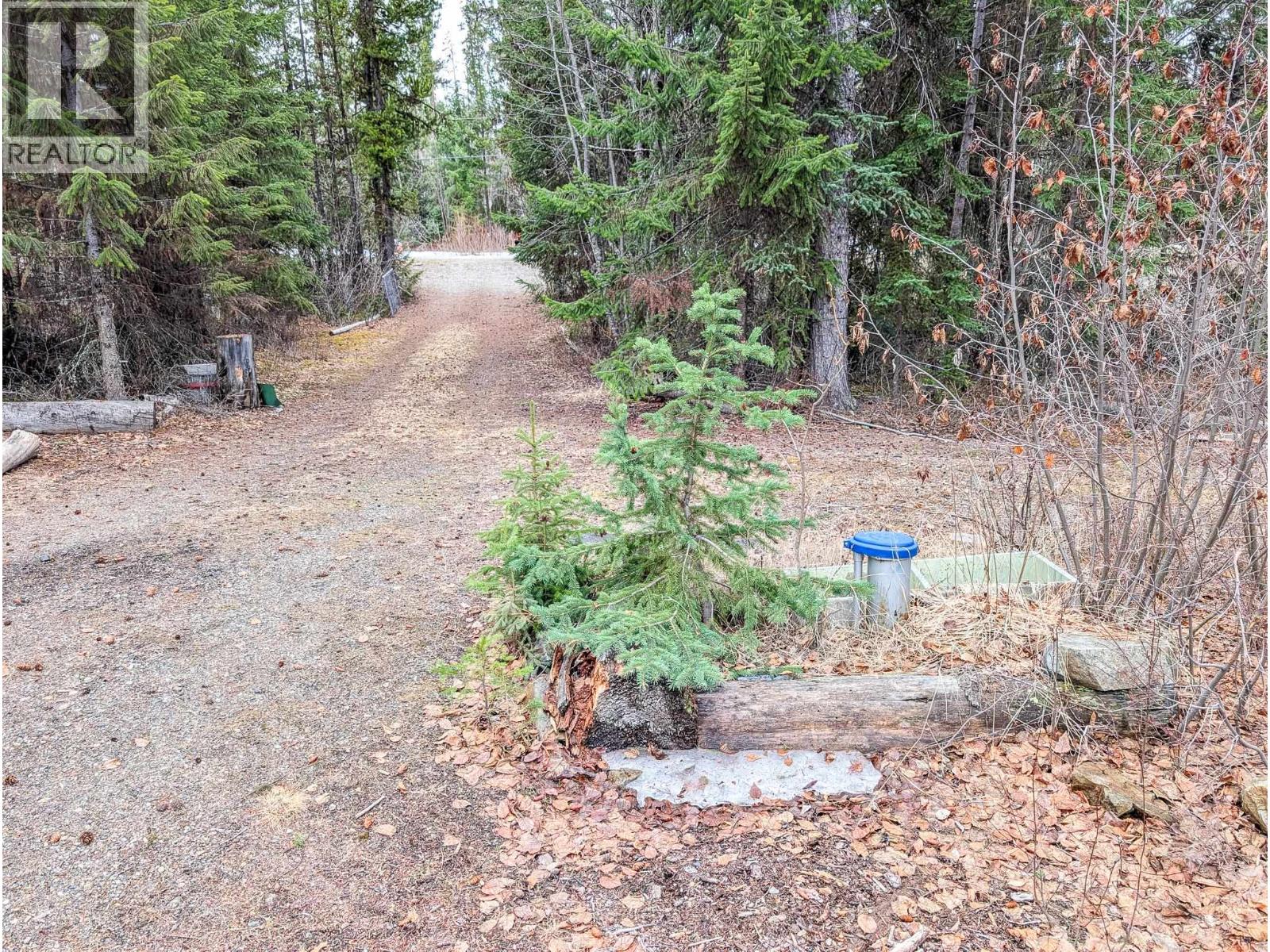 52470 LLOYD DRIVE - 15