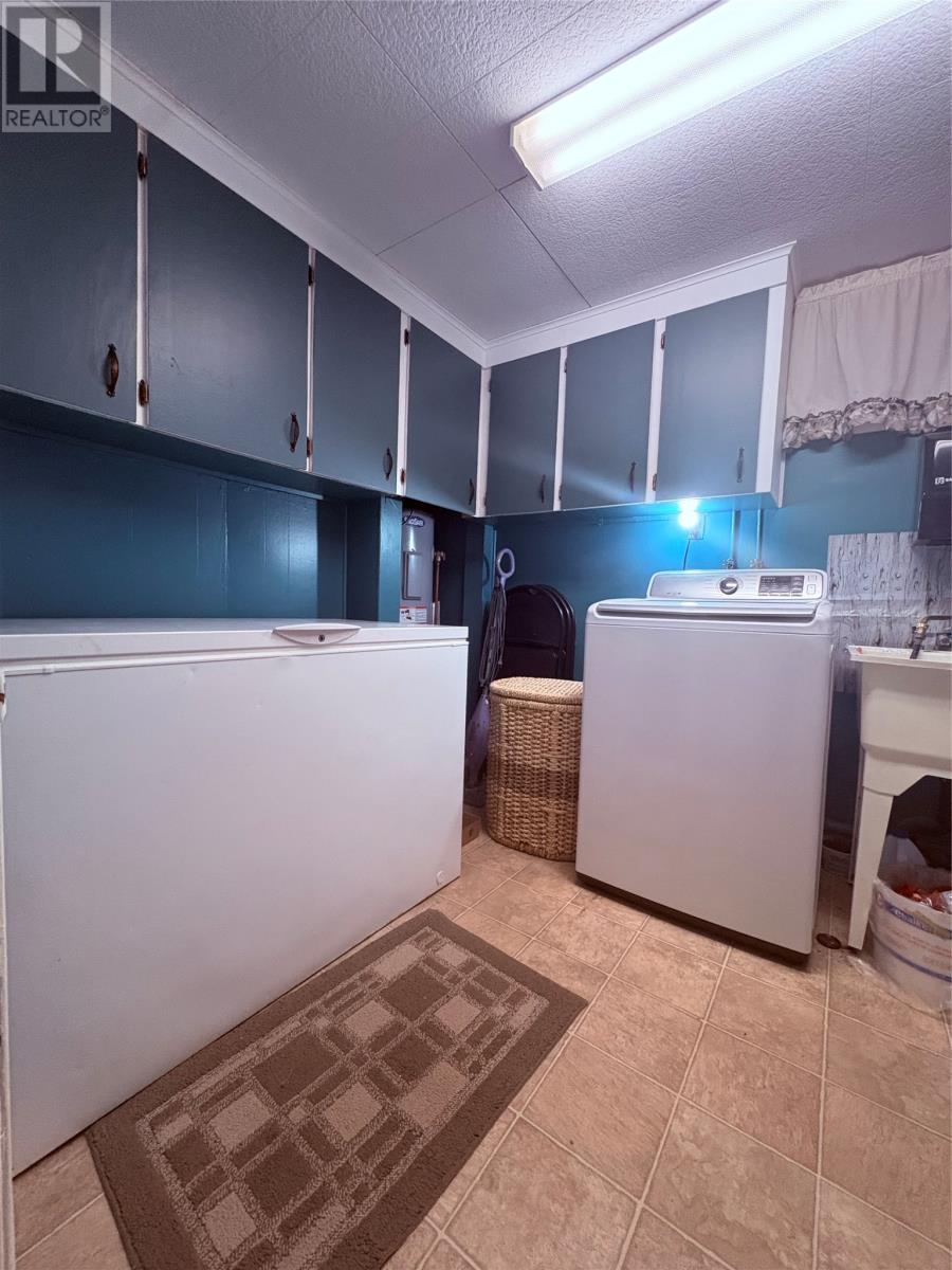 21 HARBOURVIEW TERRACE - 28