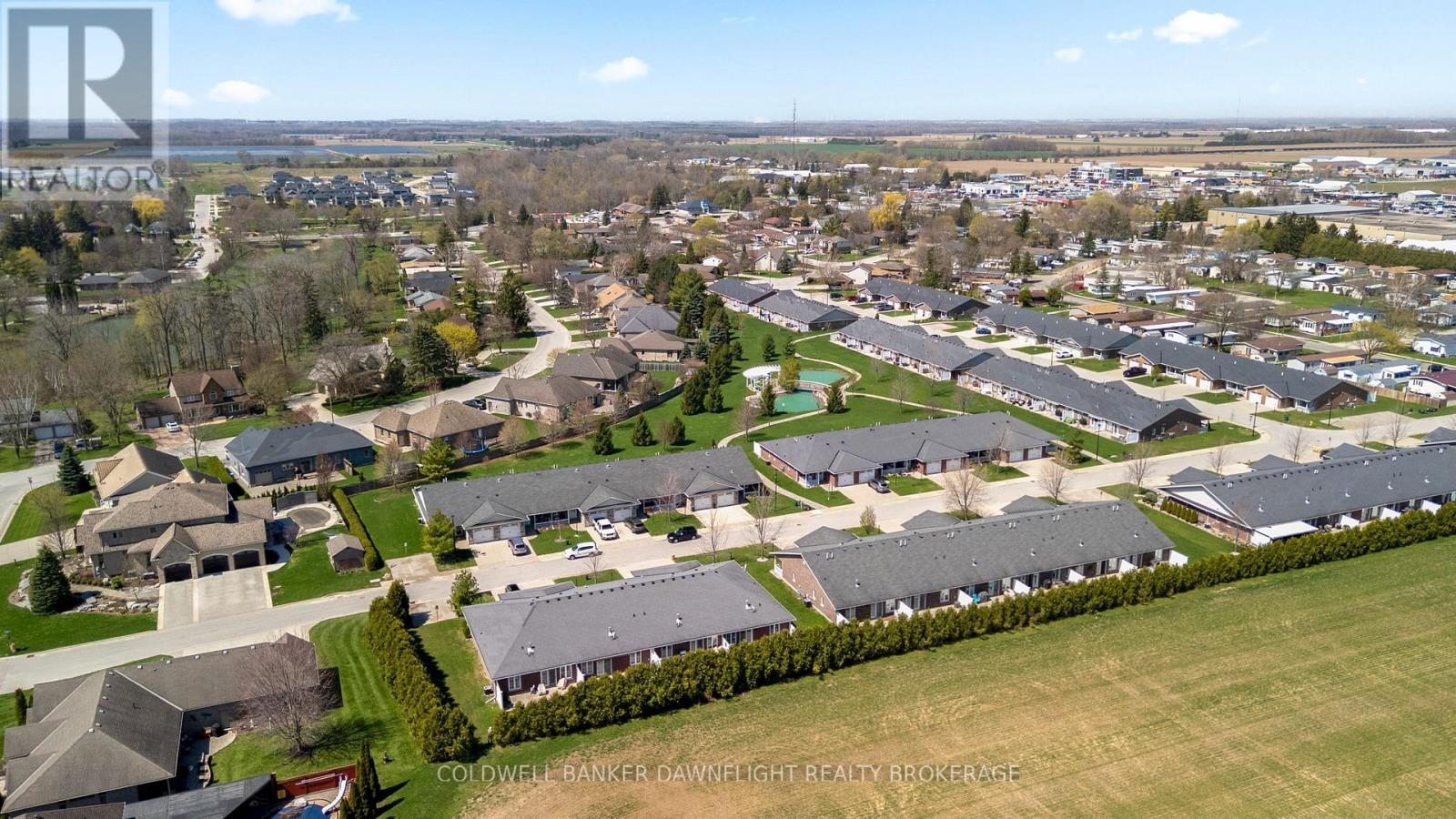 94 REDFORD DRIVE - 26