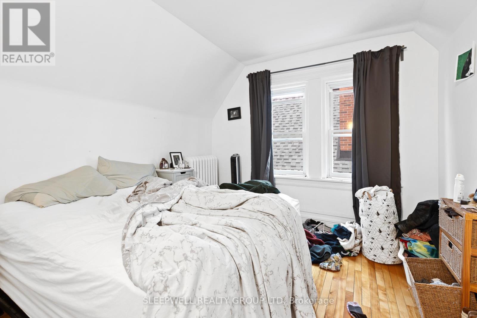 84 FOURTH AVENUE - 20