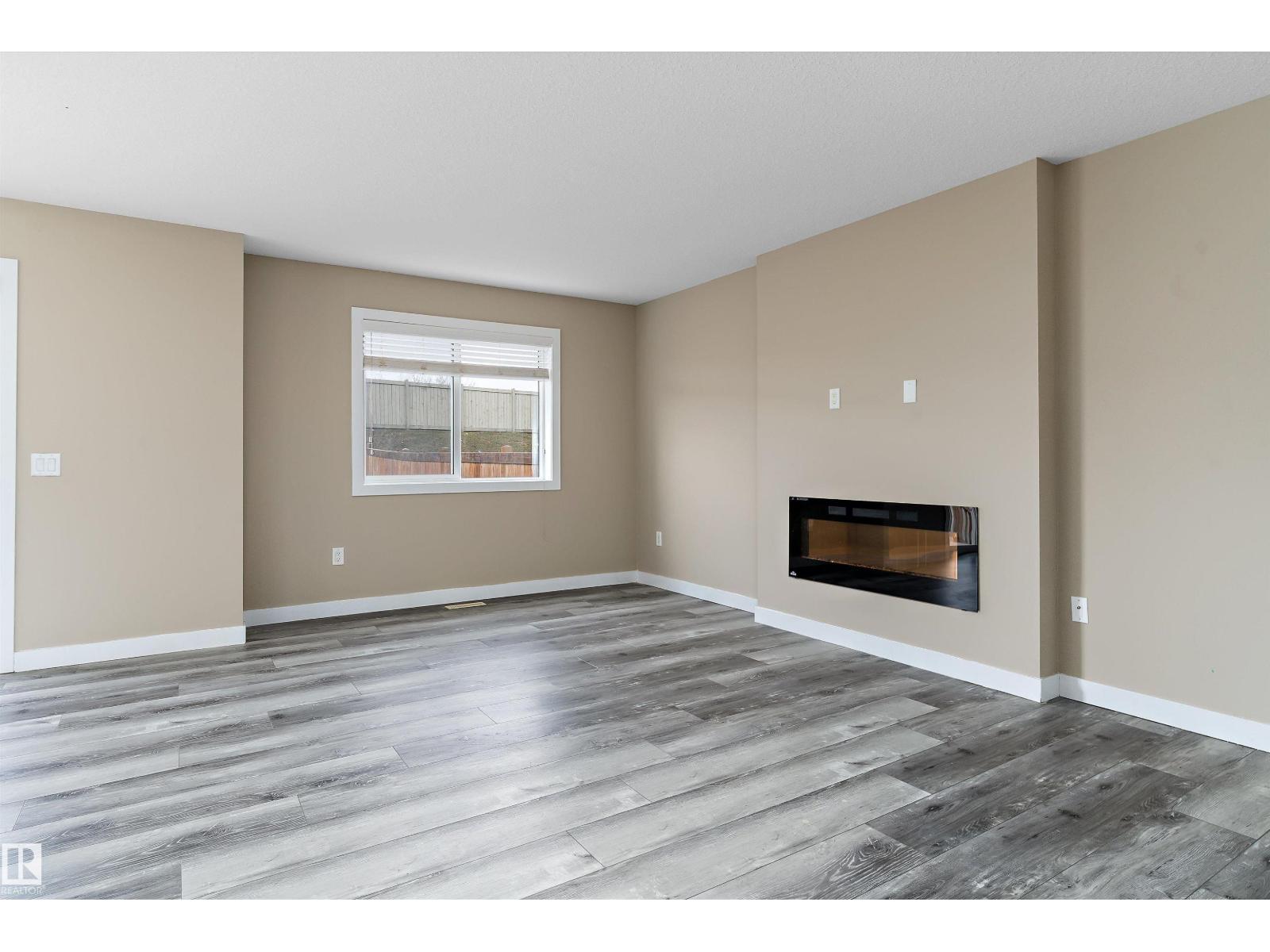 3314 9 ST NW NW - 17