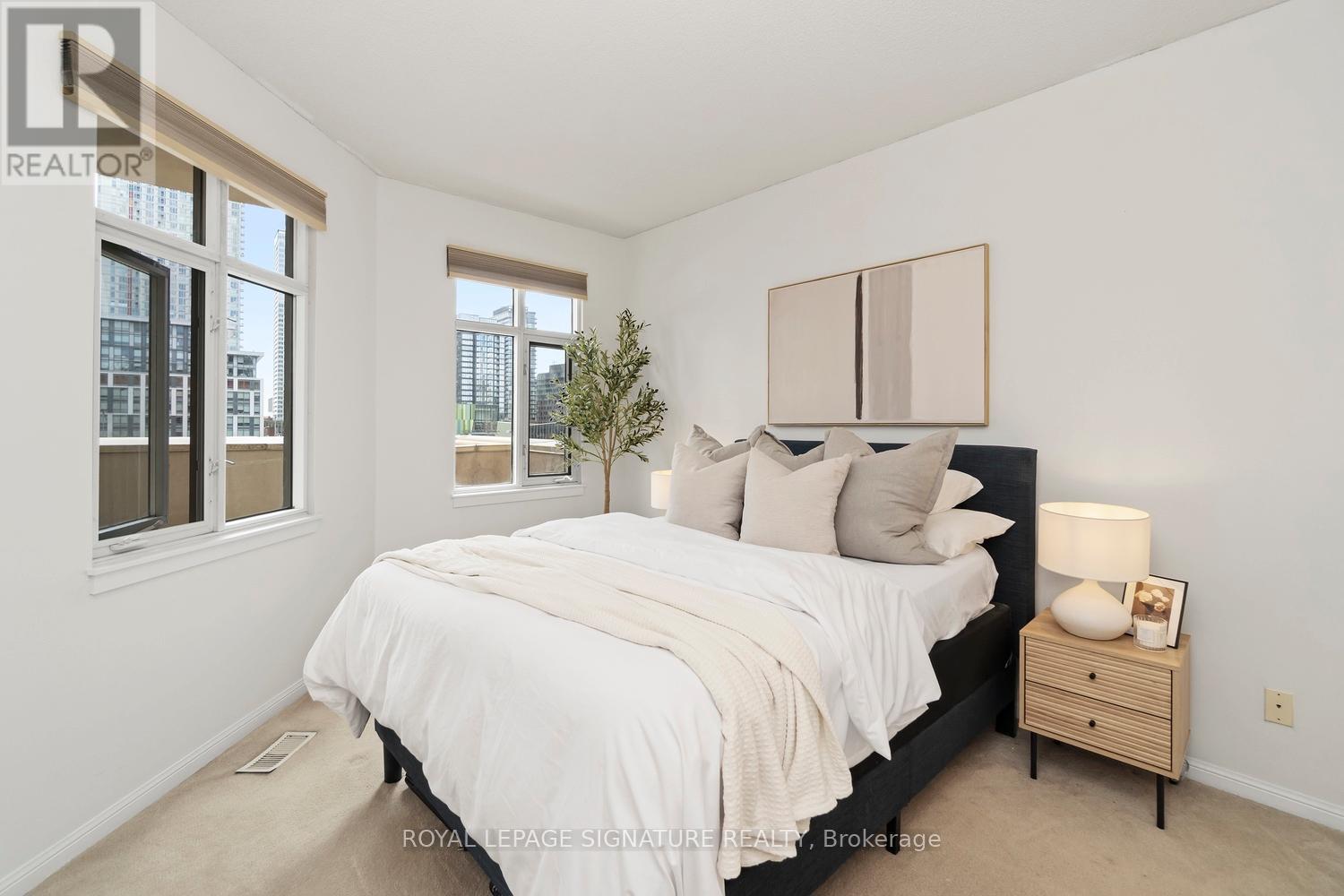 #207 550 FRONT STREET W - 23