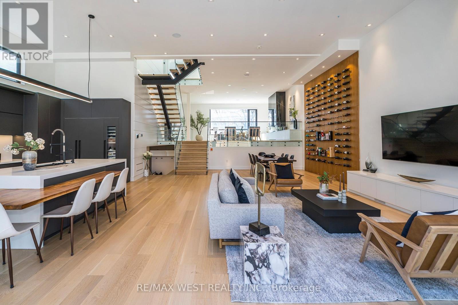 38 GWENDOLEN AVENUE - 13