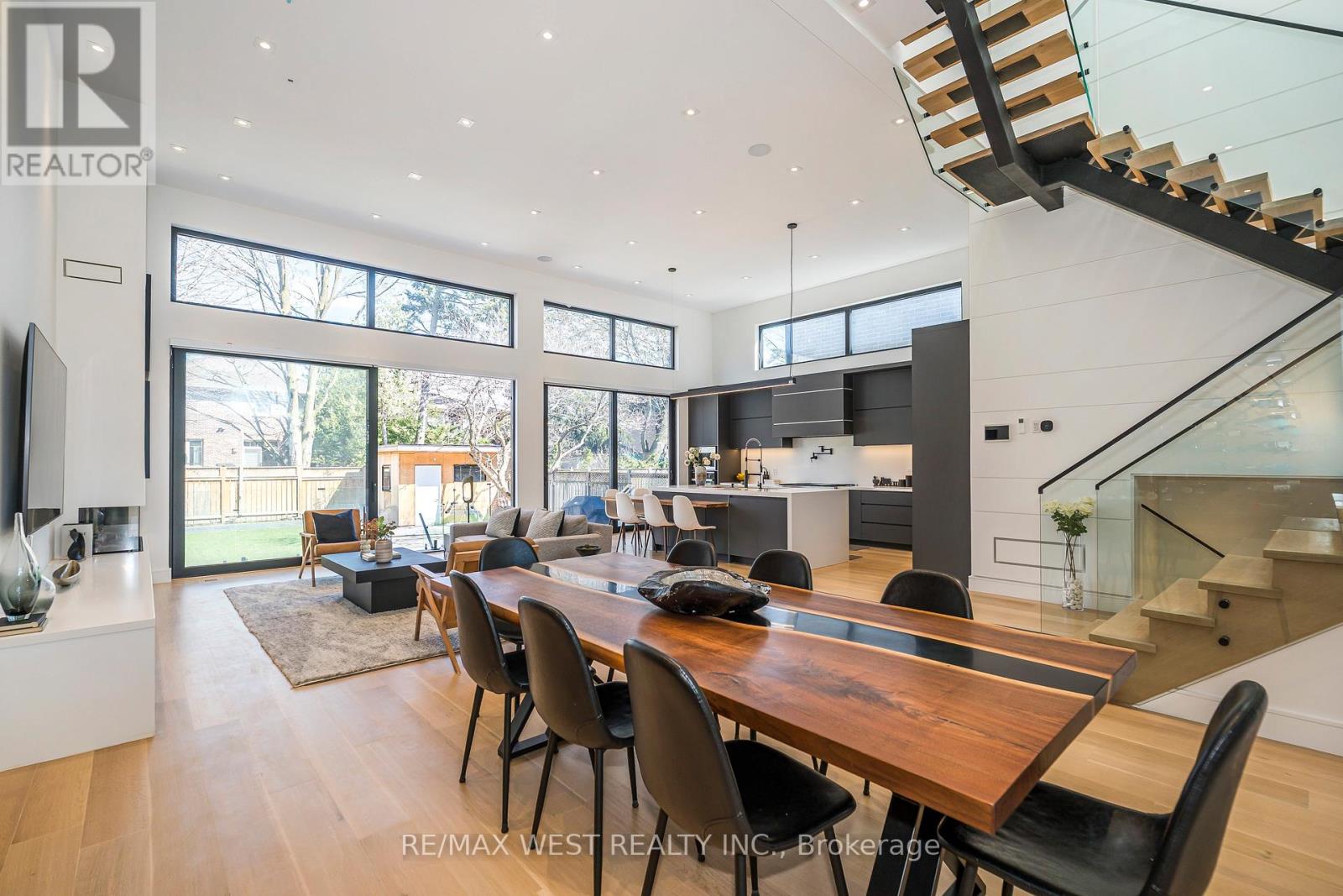 38 GWENDOLEN AVENUE - 15