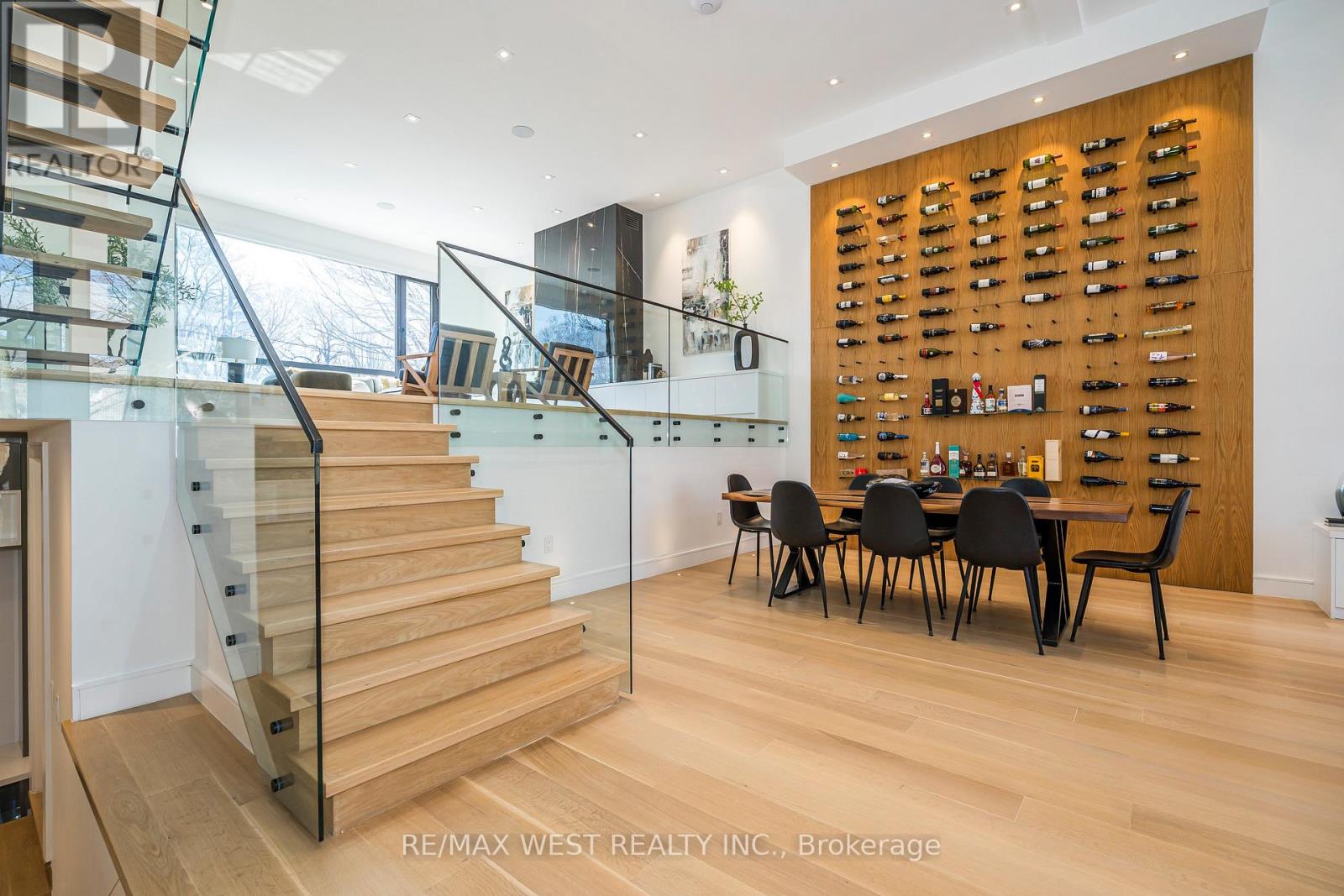 38 GWENDOLEN AVENUE - 16