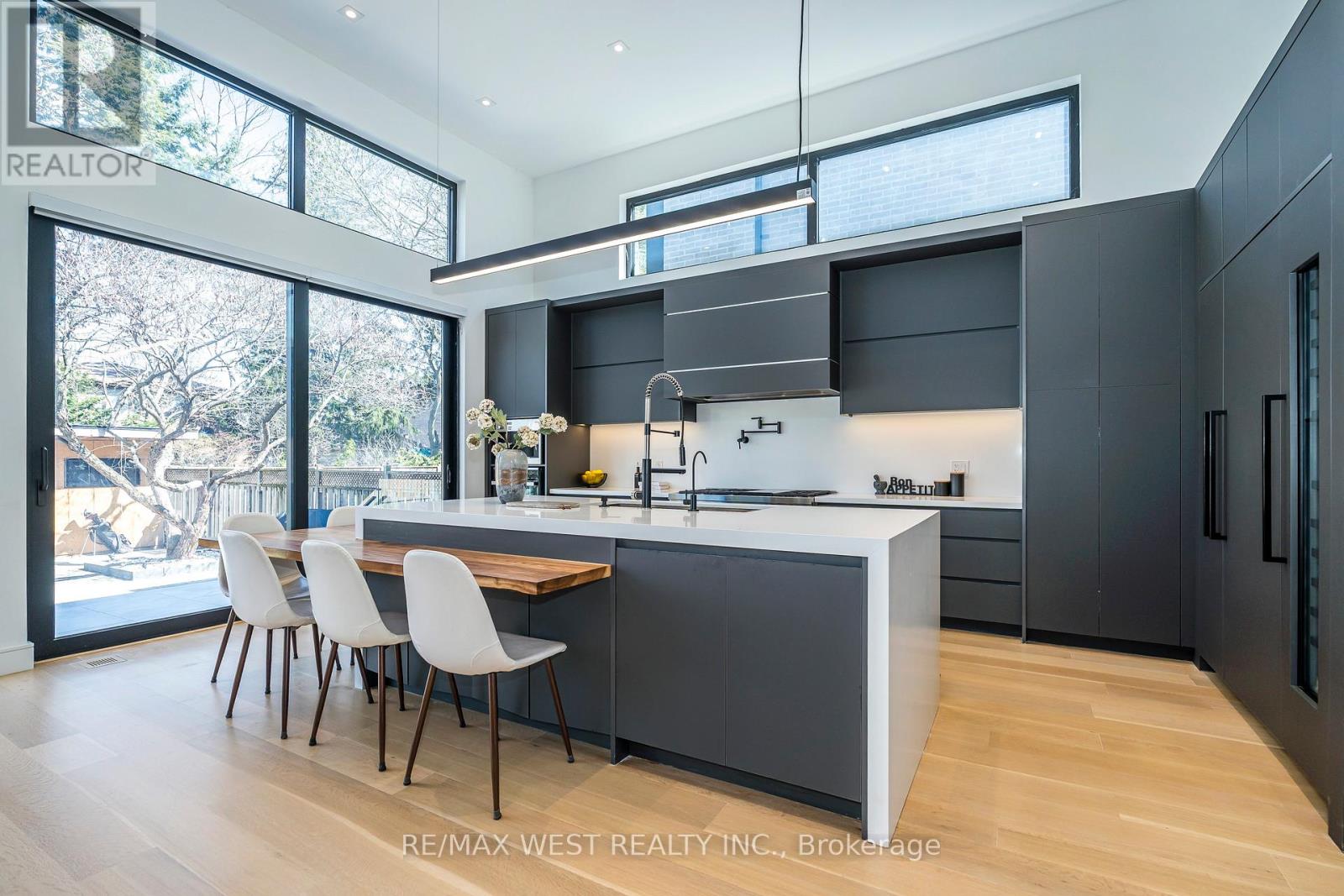 38 GWENDOLEN AVENUE - 18