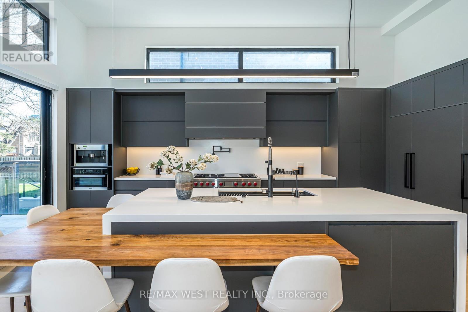 38 GWENDOLEN AVENUE - 19