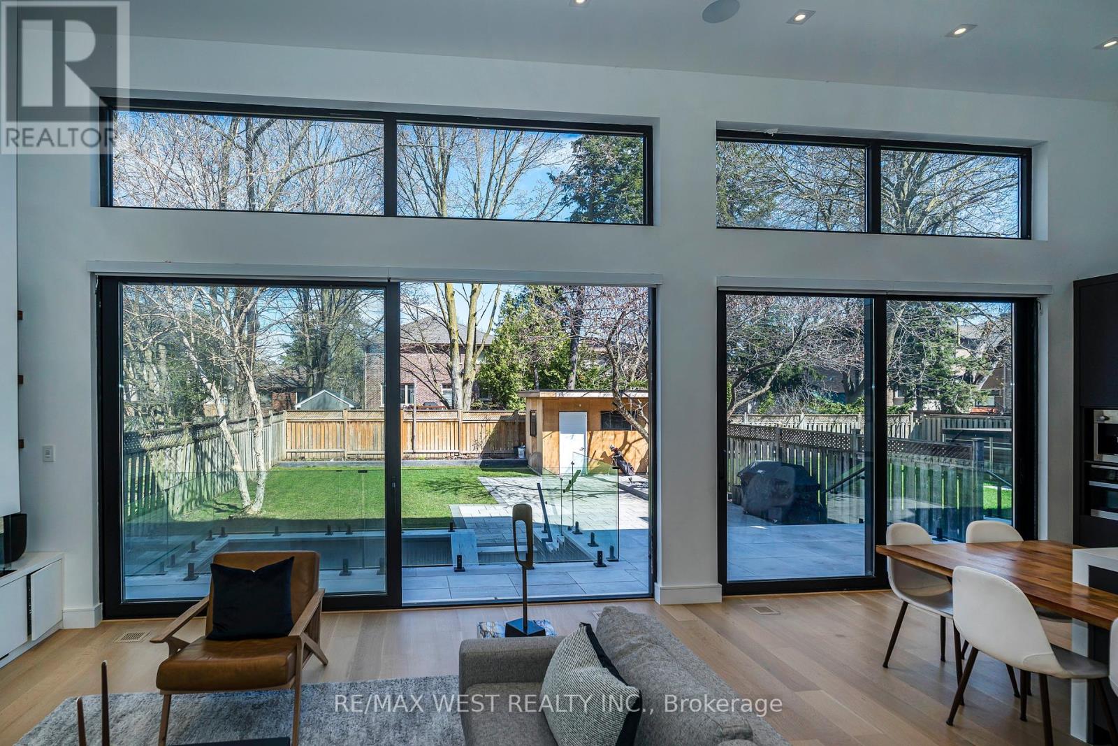 38 GWENDOLEN AVENUE - 22