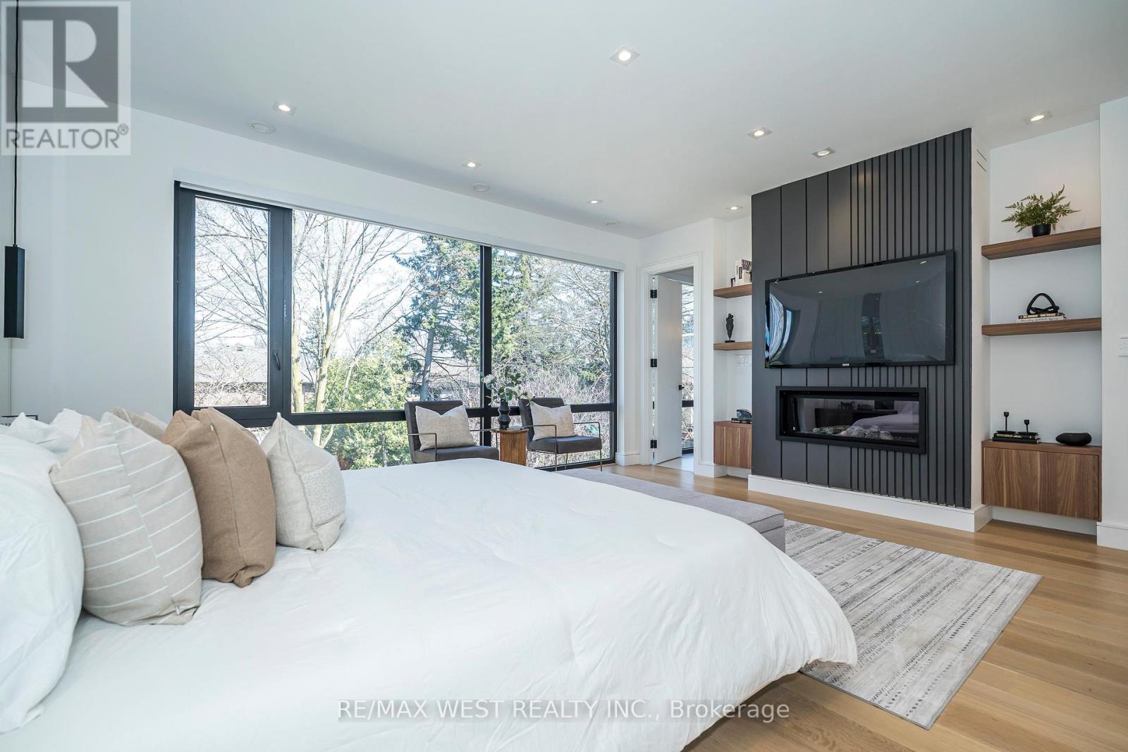 38 GWENDOLEN AVENUE - 27