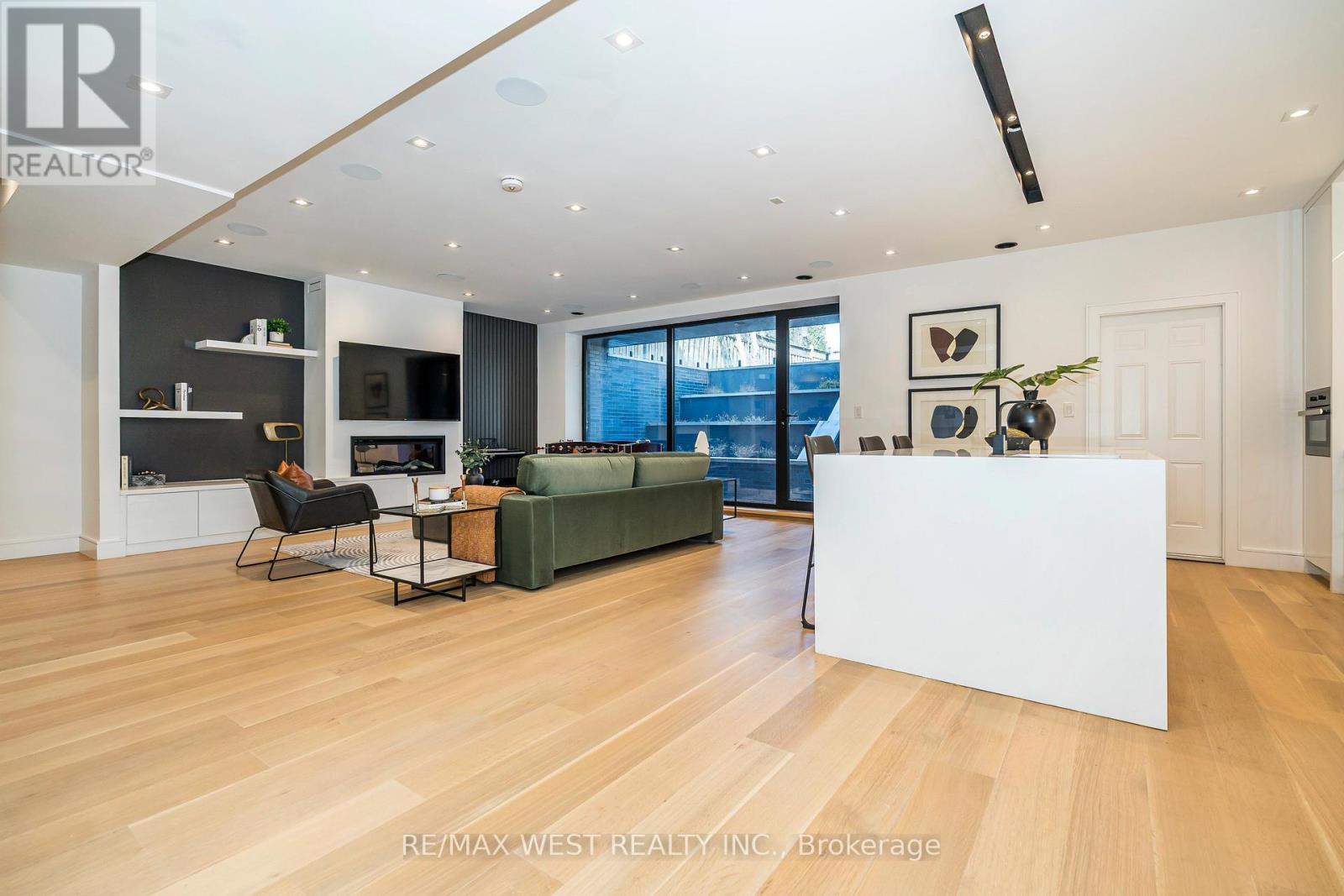 38 GWENDOLEN AVENUE - 41