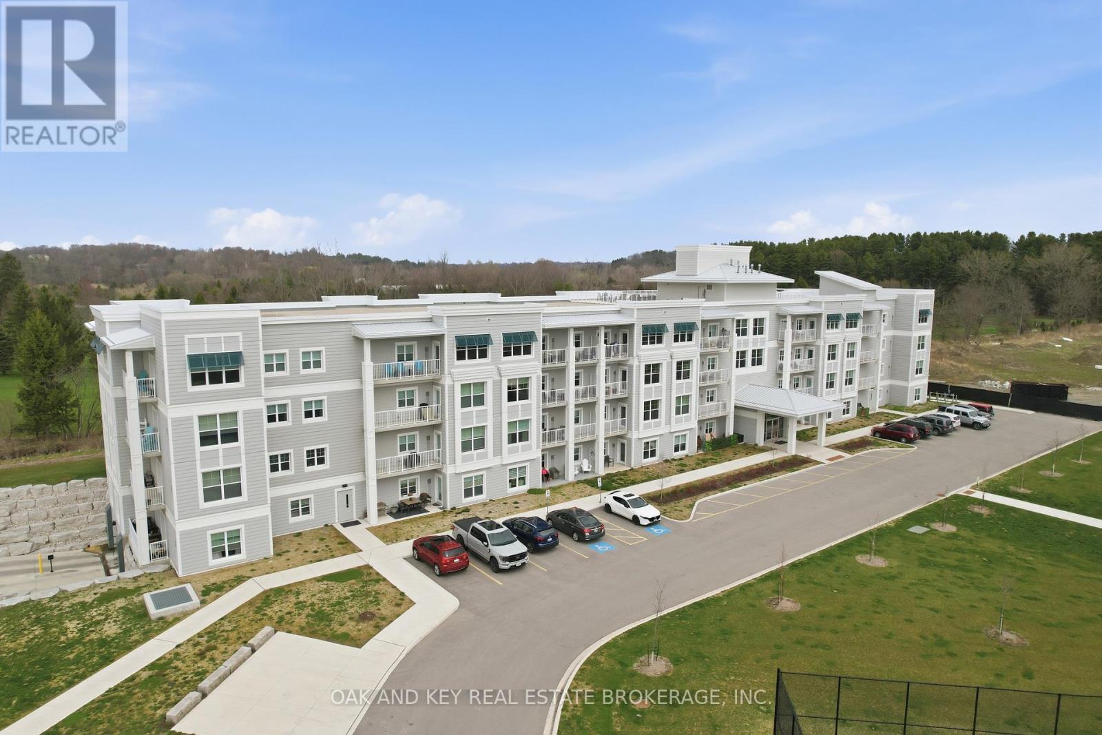 203 - 100 THE PROMENADE - photo 2