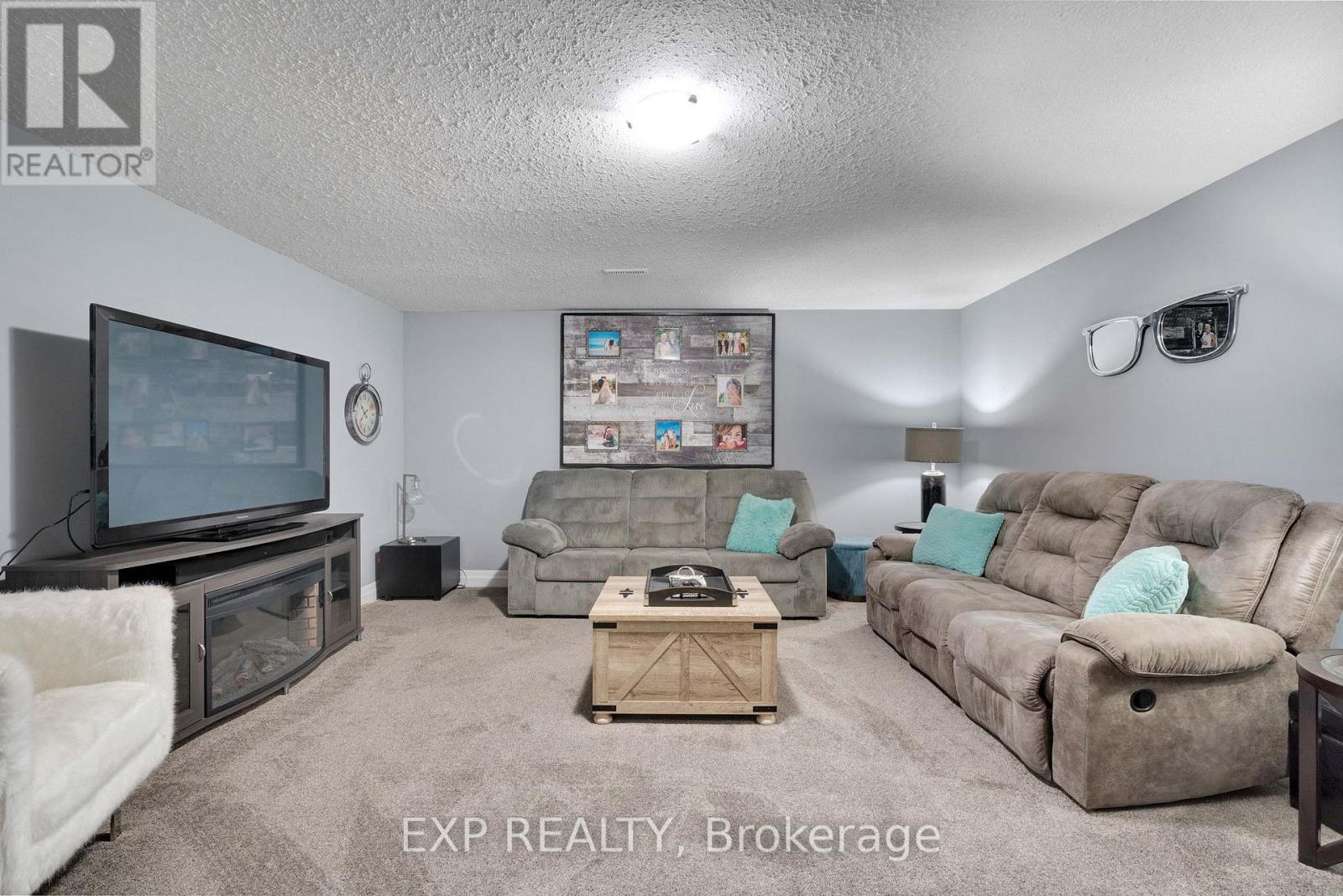 493 BENNETT CRESCENT — photo 27