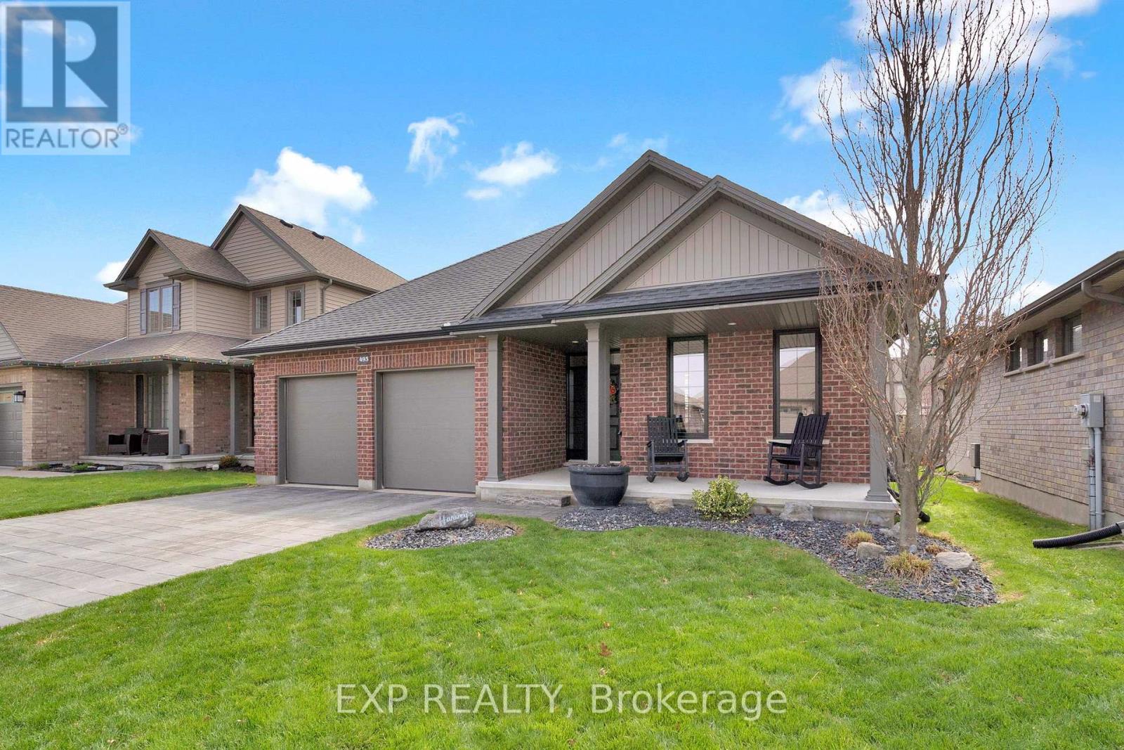 493 BENNETT CRESCENT — photo 3