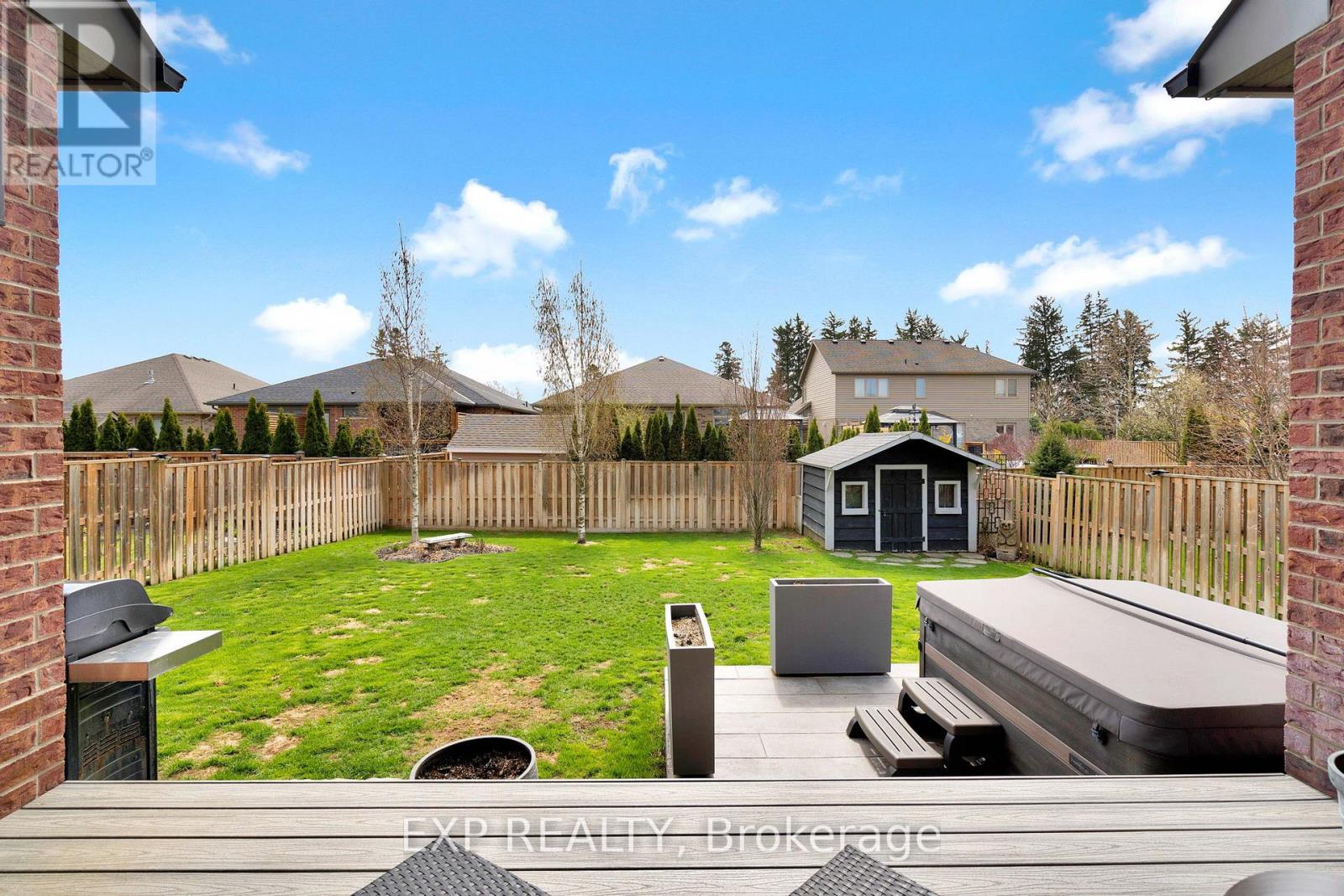 493 BENNETT CRESCENT — photo 41