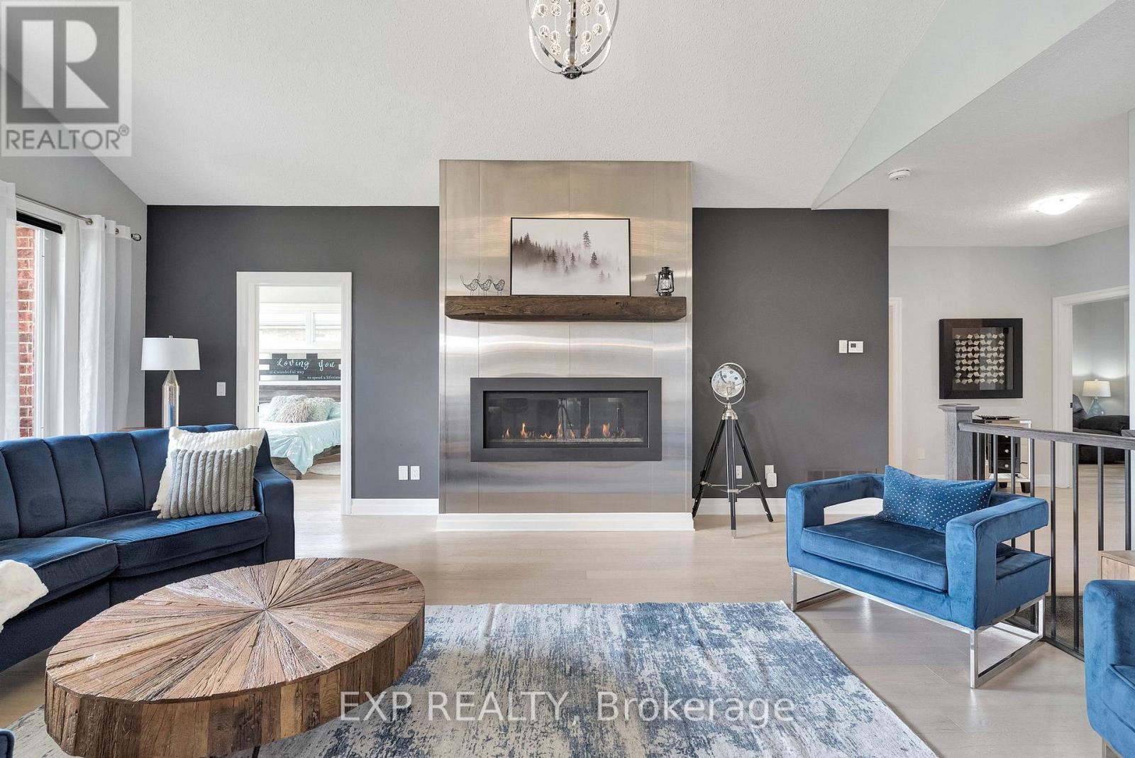 493 BENNETT CRESCENT — photo 8