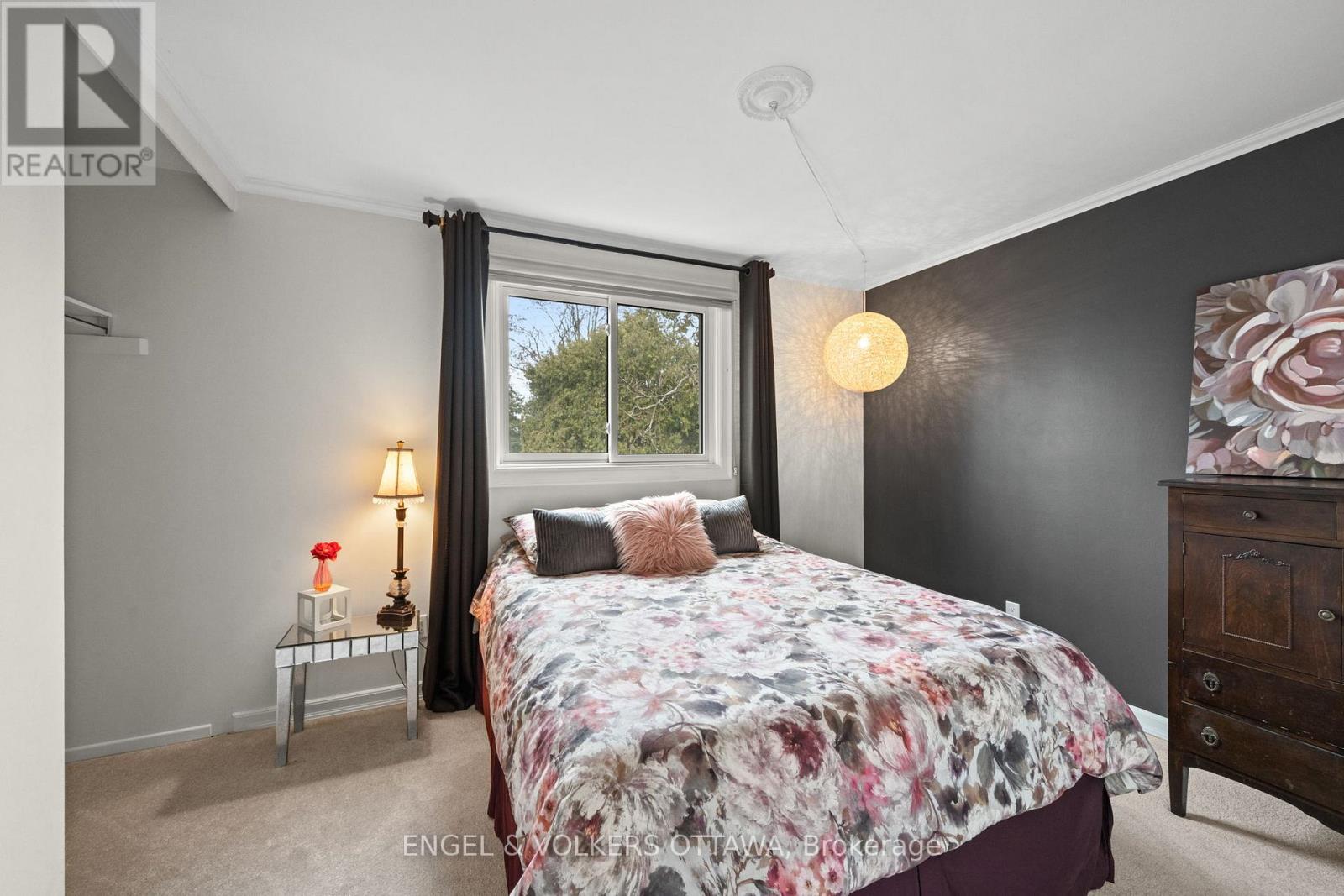 1 ERINLEA COURT - 24