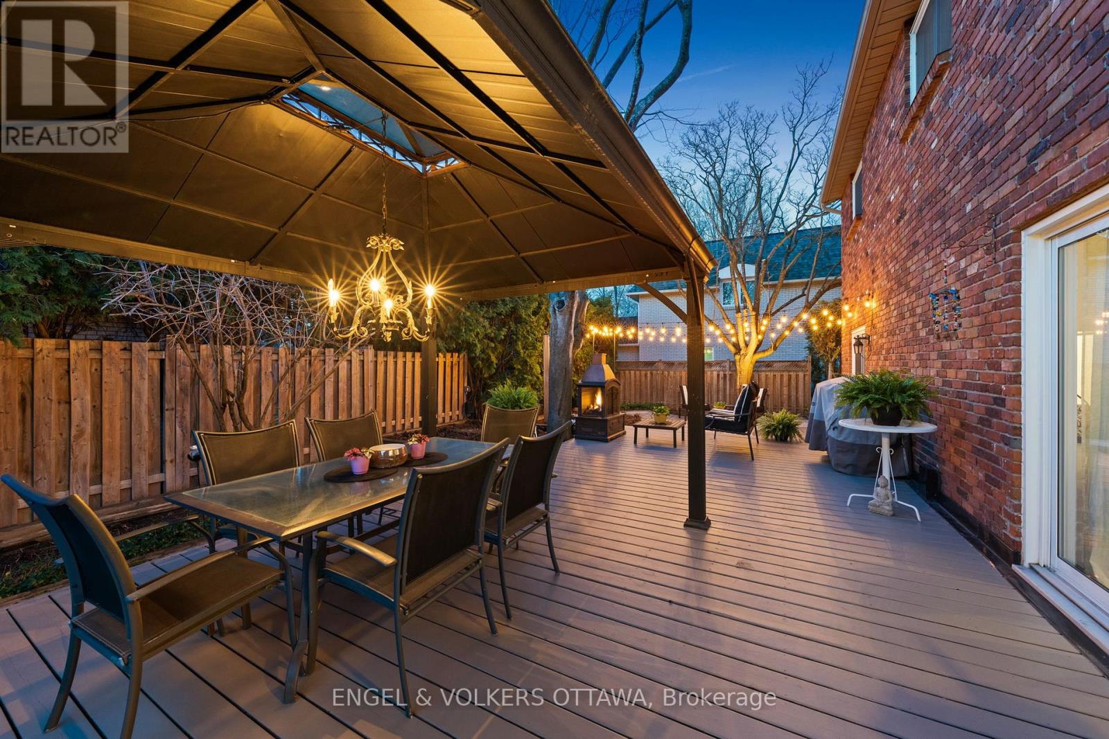 1 ERINLEA COURT - 33