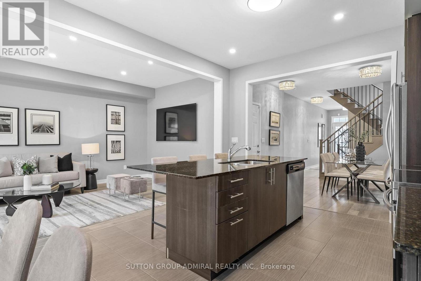 12 SAND HILL MEWS, Vaughan (Patterson), Ontario, L6A4Y4 — Photo 9