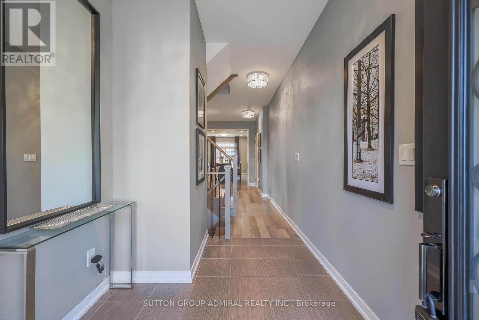 12 SAND HILL MEWS, Vaughan (Patterson), Ontario, L6A4Y4 — Photo 3