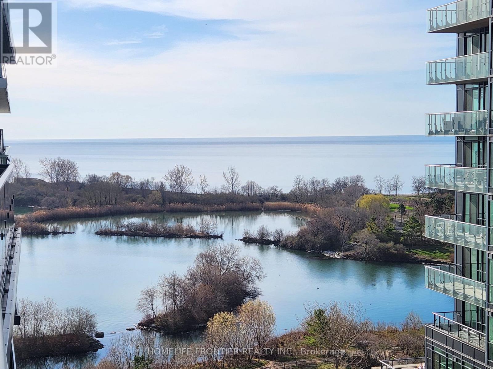 1106 - 110 MARINE PARADE DRIVE