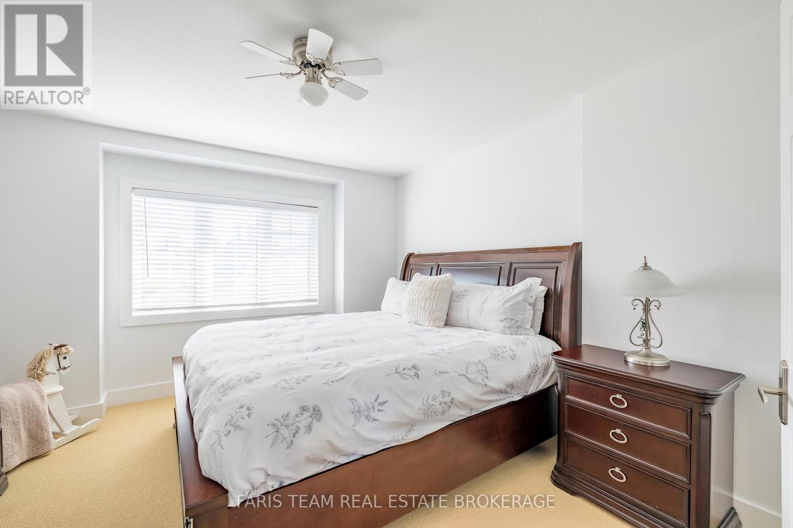 #12 155 WILLIAM STREET - 21