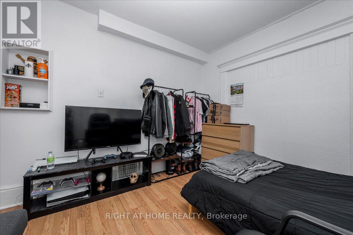 29 PEEL STREET - 13