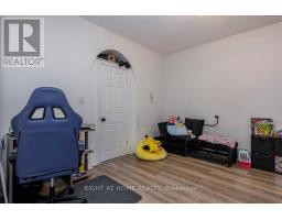 Kitchen - 29 Peel Street, Barrie, ON L4M3K9 Photo 6