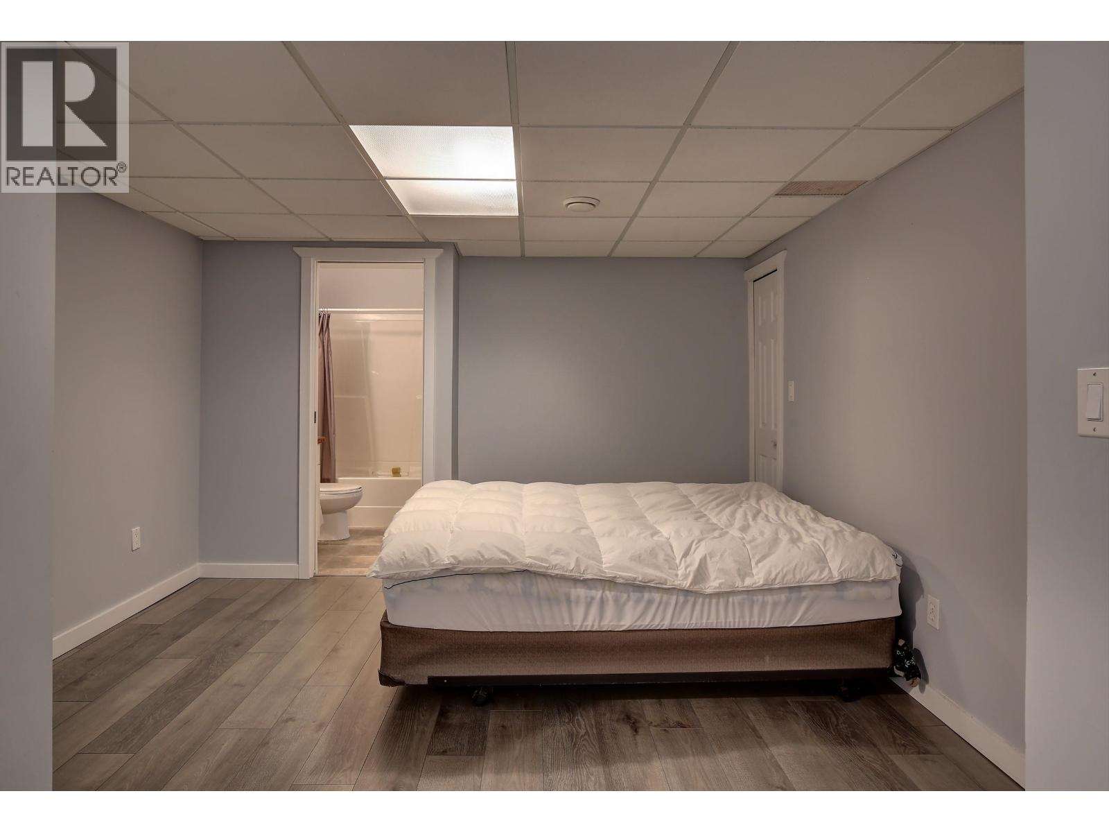 2391 STARLIKE LAKE ROAD - 20