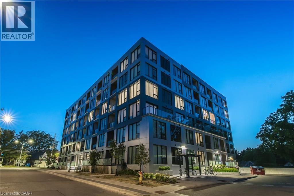 View of apartment building / complex