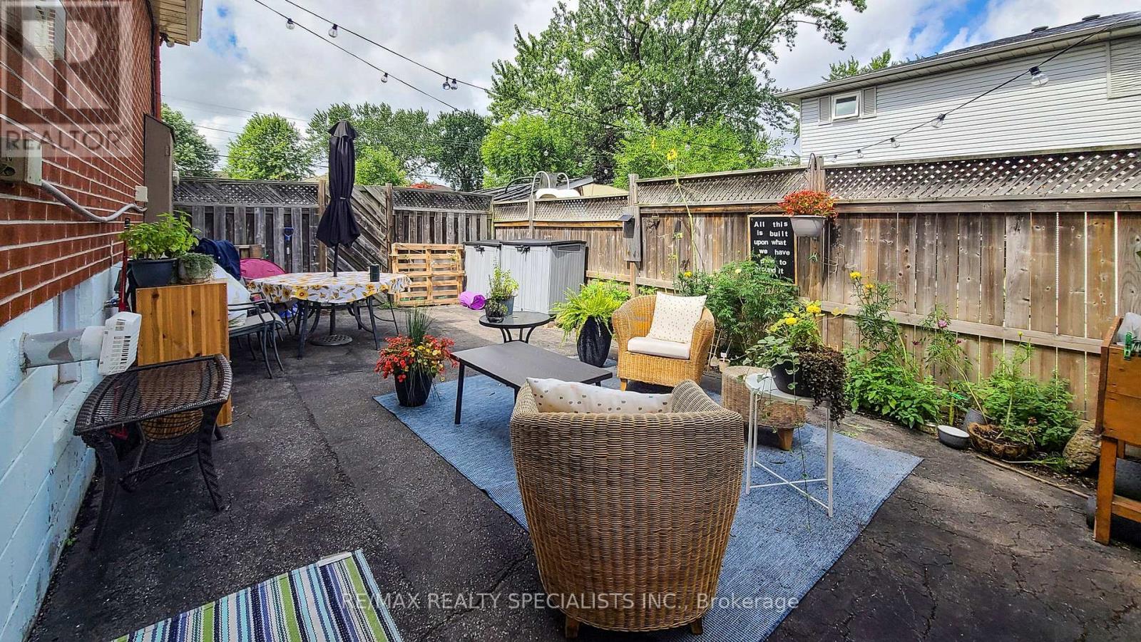 1306-08 LEIGHLAND ROAD - 17