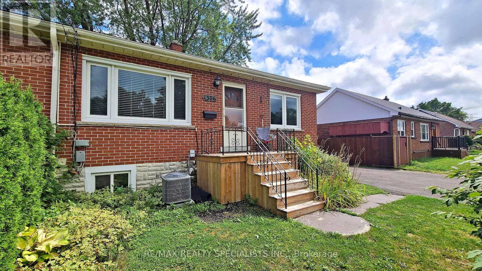 1306-08 LEIGHLAND ROAD - 22