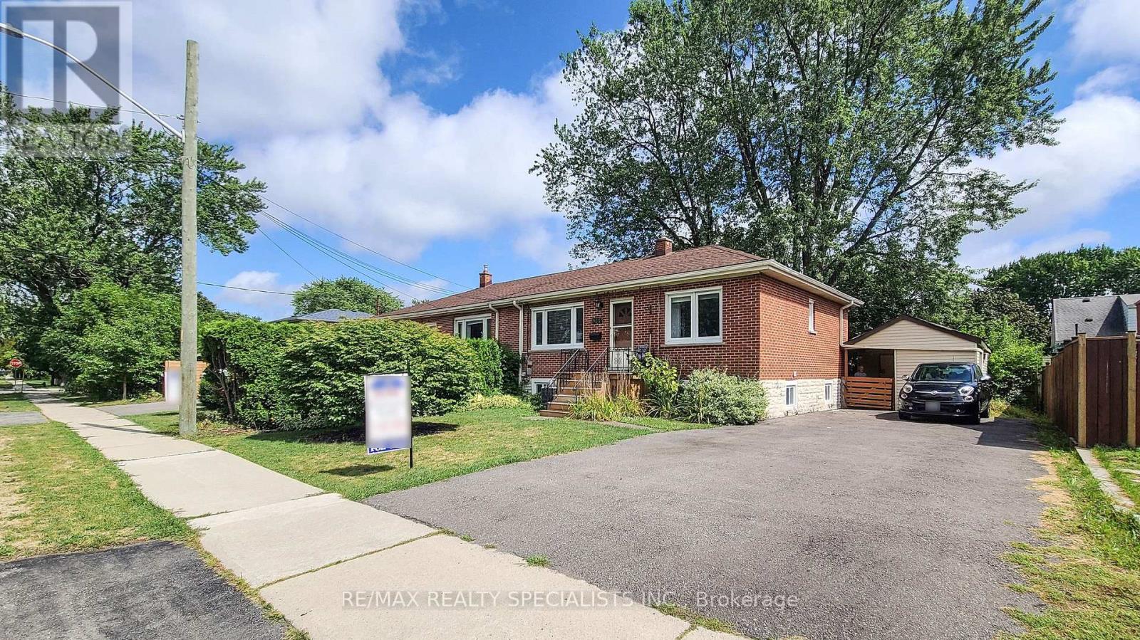 1306-08 LEIGHLAND ROAD - 23