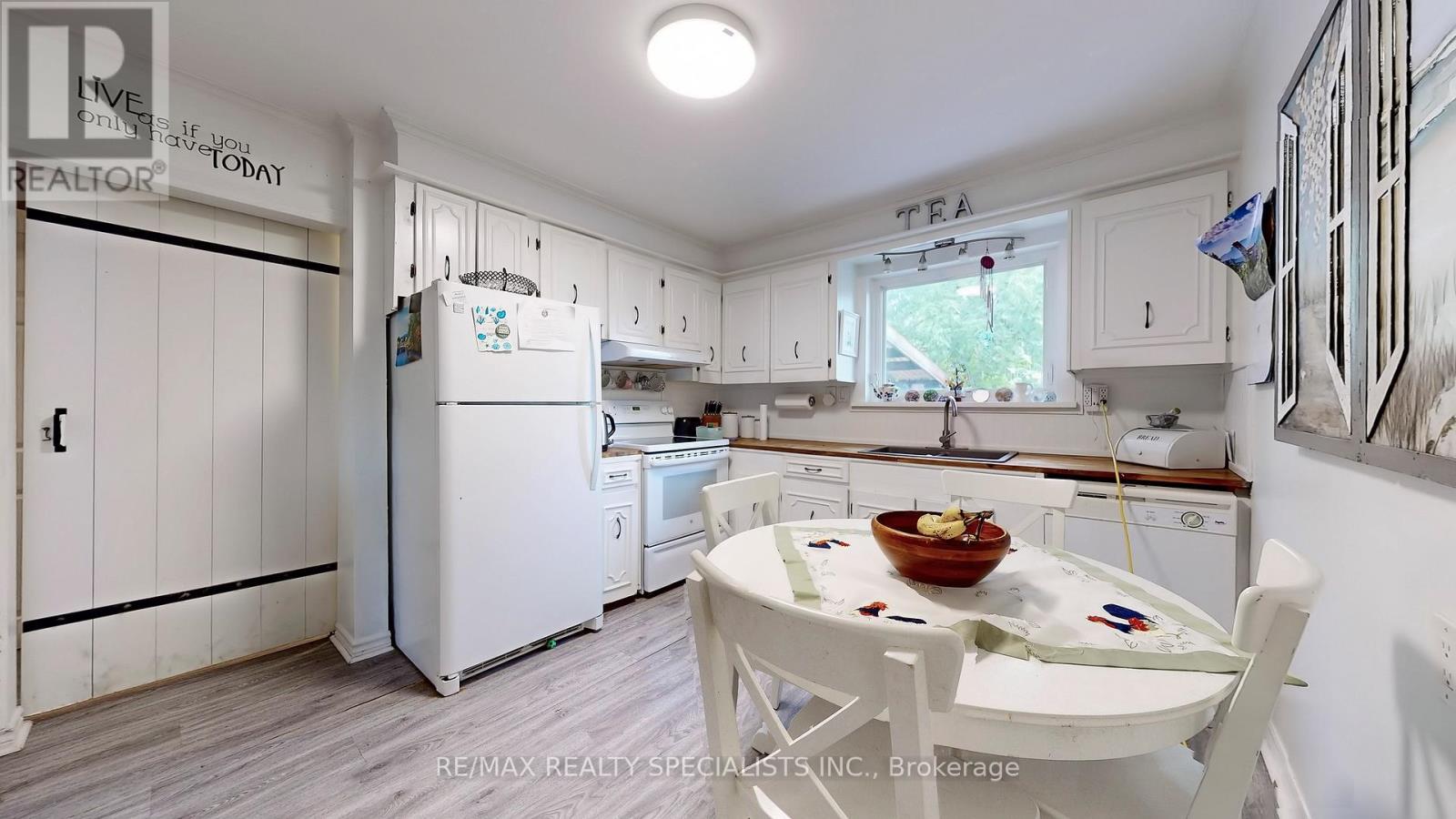 1306-08 LEIGHLAND ROAD - 5