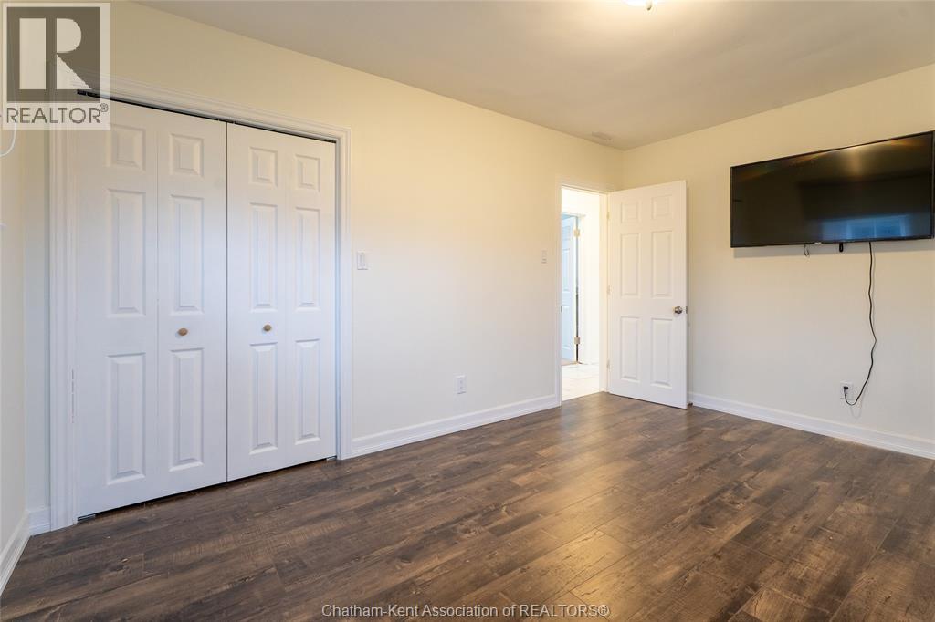 17 Glenmar AVENUE - 16