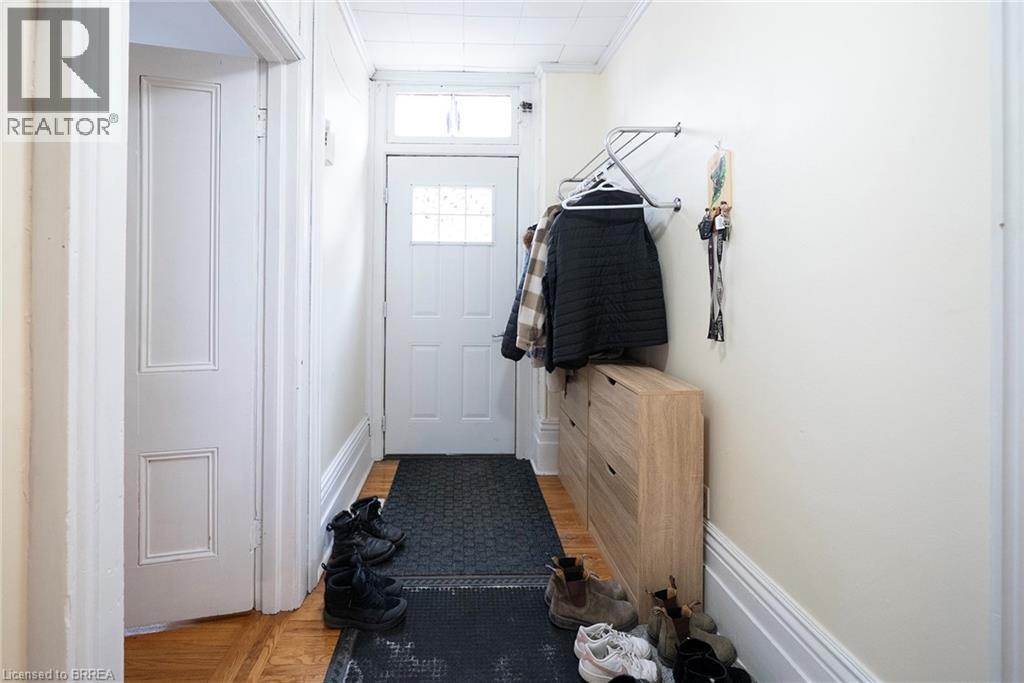 142 GRAND RIVER Street N, Paris, Ontario, N3L2M5 — Photo 16