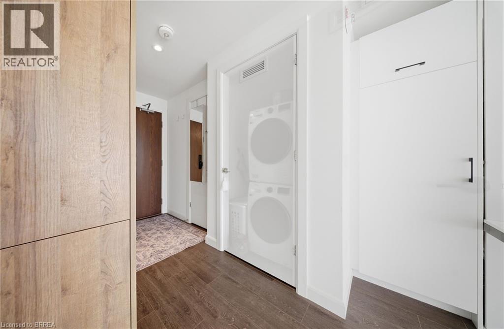 741 KING Street W Unit# 107, Kitchener, Ontario, N2G1E5 — Photo 5