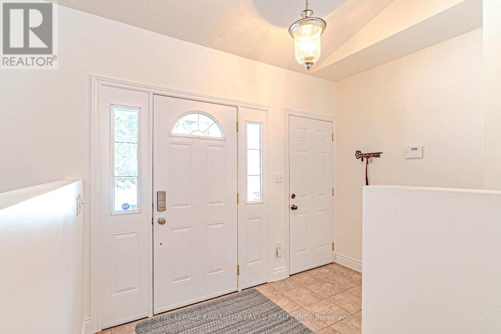 914 COUNTY RD 49 — photo 12