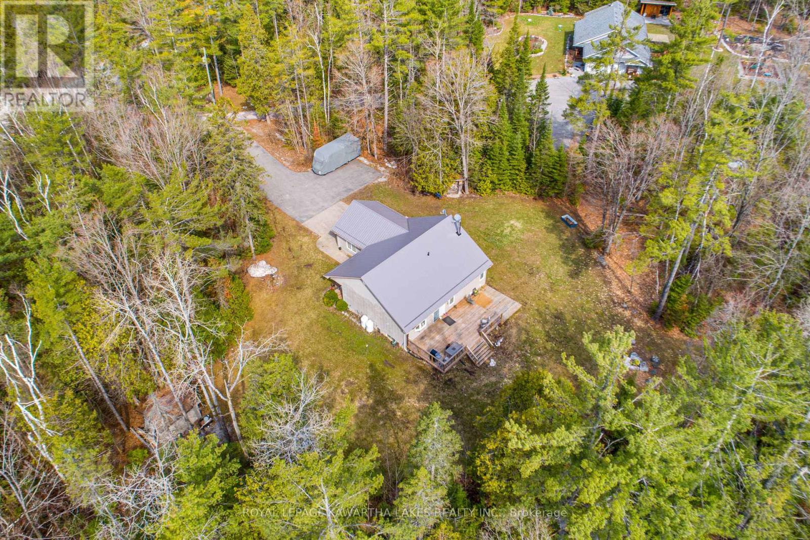 914 COUNTY RD 49 — photo 33
