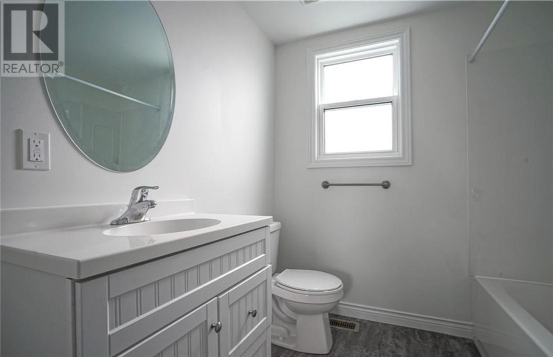 1260 NOTRE DAME Avenue, Sudbury, Ontario, P3A2T9 — Photo 6