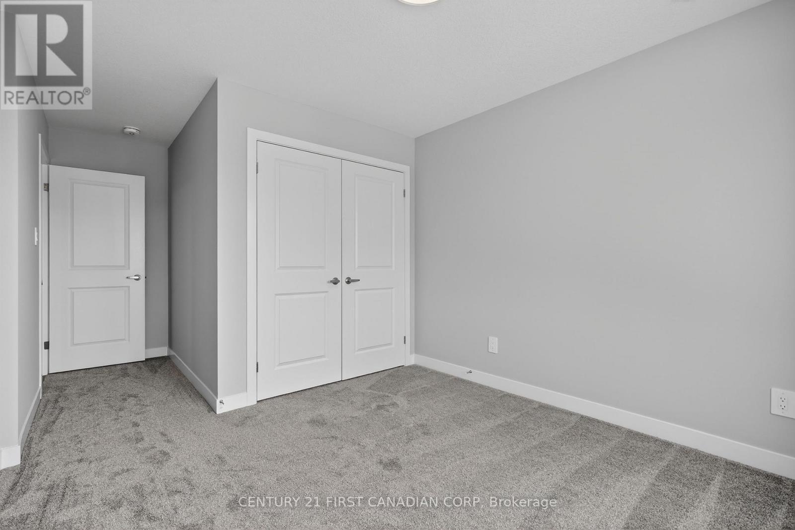 #20 349 SOUTHDALE ROAD E - 36
