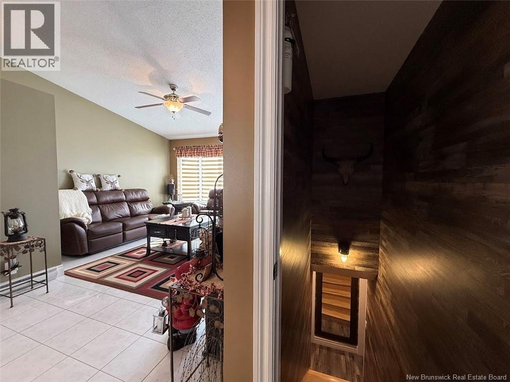56 DES GOUVERNEURS STREET - 15