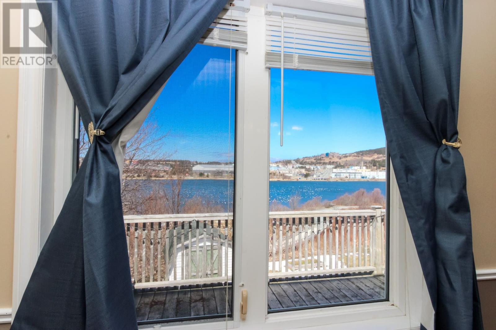 13 QUIDI VIDI VILLAGE ROAD - 10