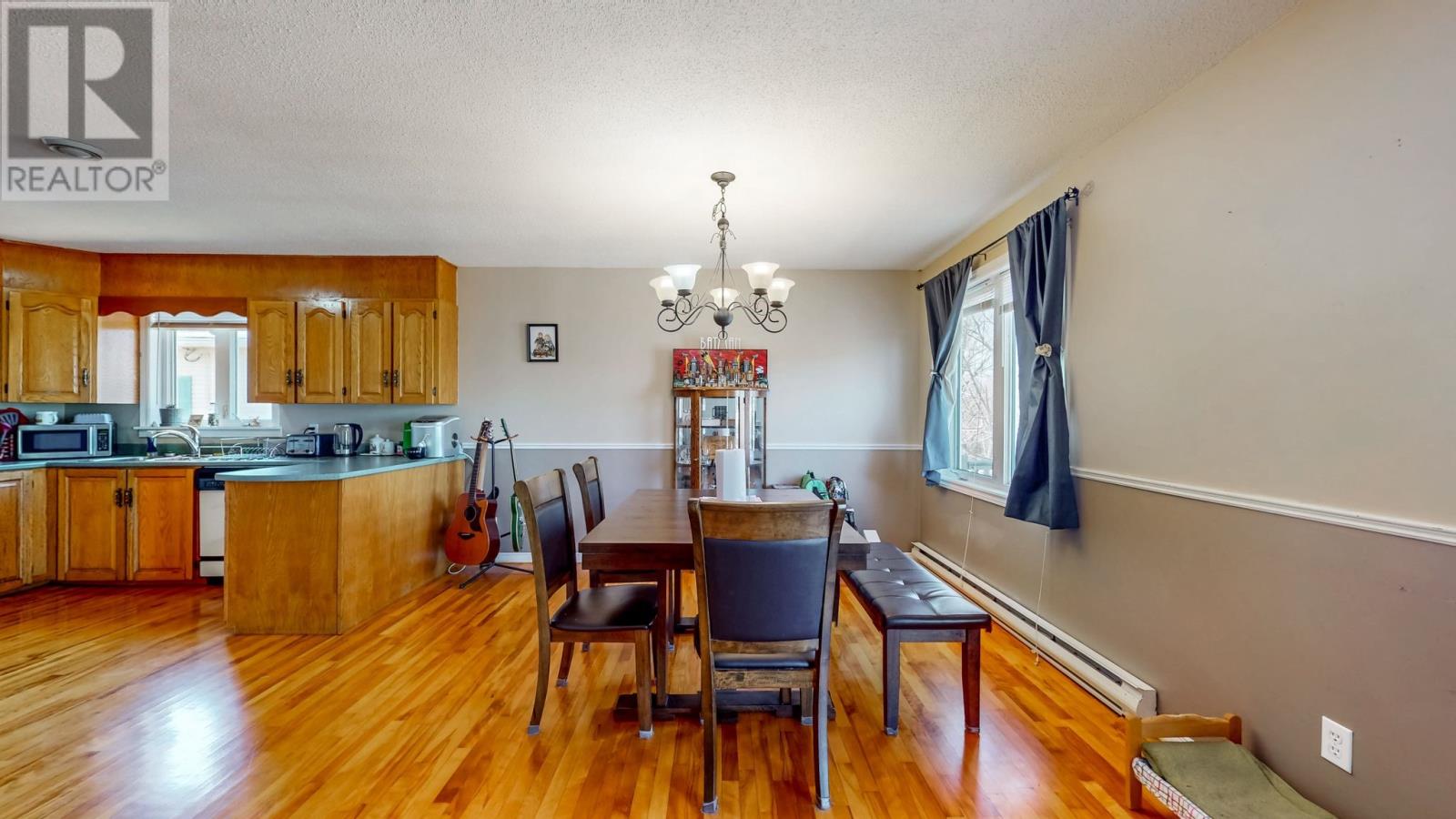 13 QUIDI VIDI VILLAGE ROAD - 12