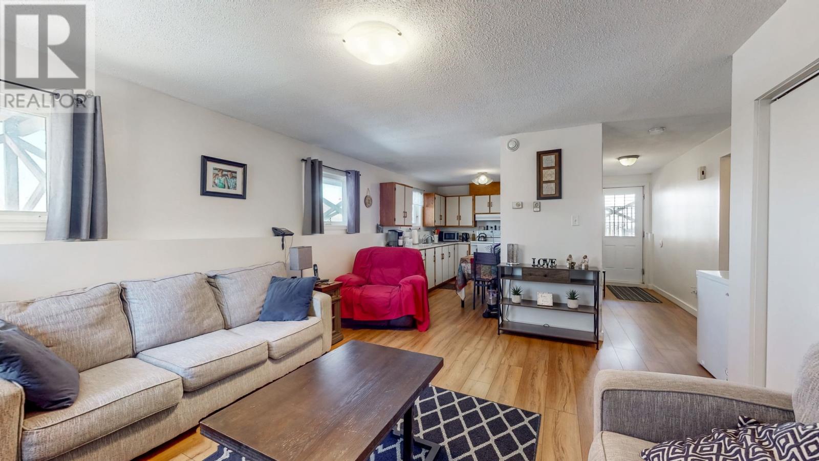 13 QUIDI VIDI VILLAGE ROAD - 21