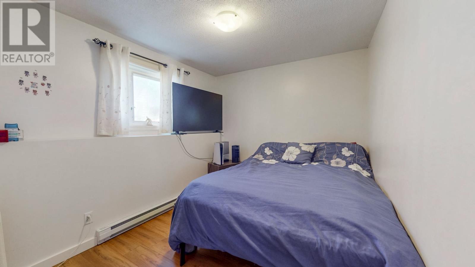 13 QUIDI VIDI VILLAGE ROAD - 23