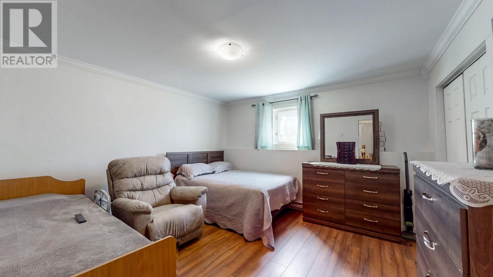 13 QUIDI VIDI VILLAGE ROAD - 24