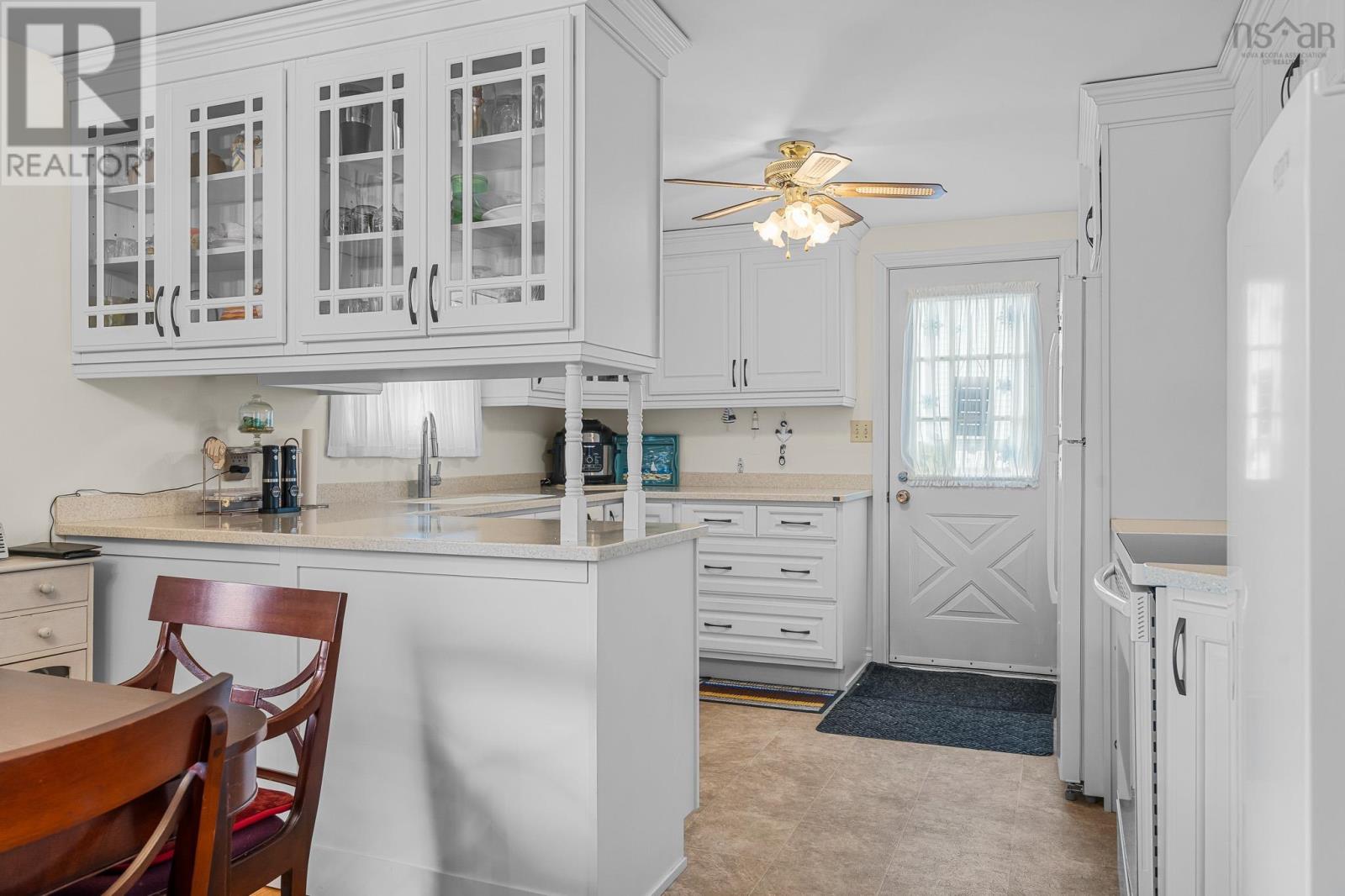 Property 14 of 46 of 16 Thompson Drive