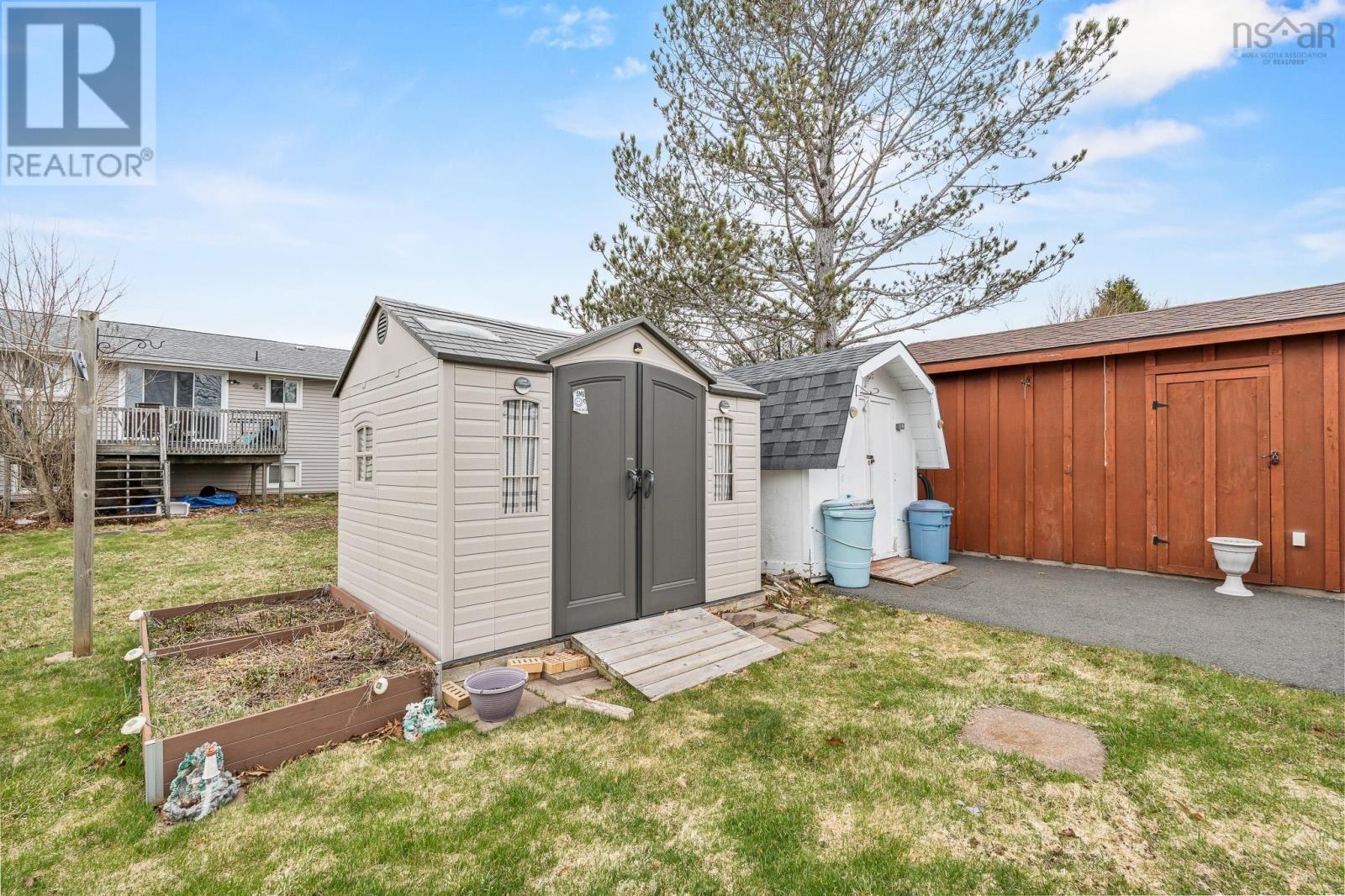 Property 40 of 46 of 16 Thompson Drive